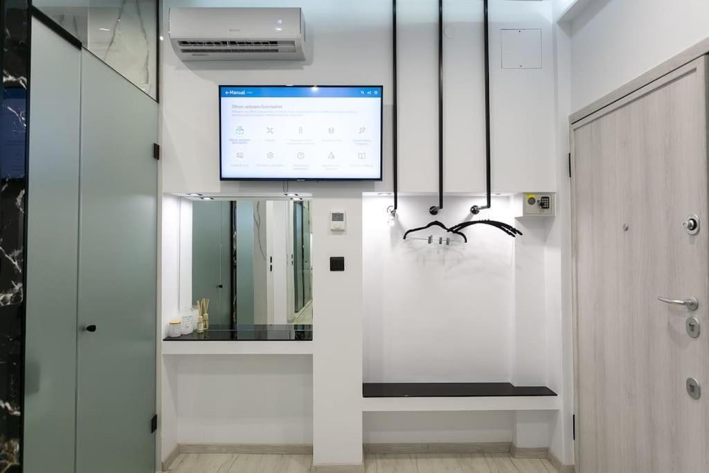 μarble Suite. 40sqm Center. Gas Heating. Private Entrance.secured24h Appartement Thessaloniki